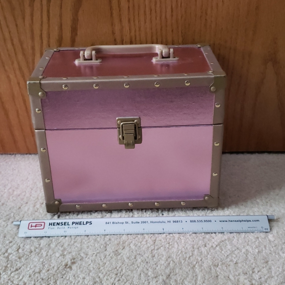 Pink Makeup Case - Picture 2 of 6